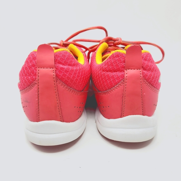 Asics Women’s 8.5 Gel Muse Fit Running Shoes - Picture 7 of 10